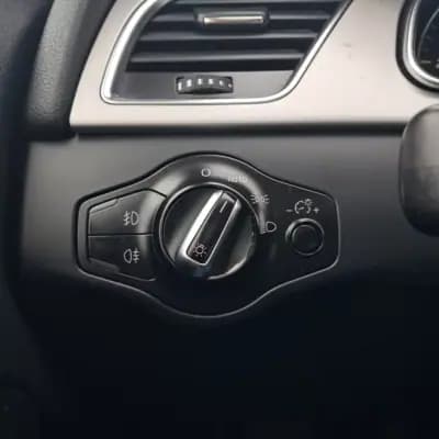 Sell Audi A5 2009 - 13490 EUR, 258000 km - AUTO.MOTO.pt