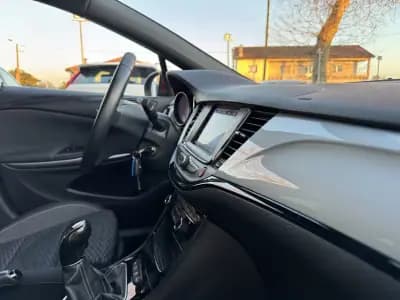 Vendo Opel Astra 2020 - 15500 EUR, 77000 km - AUTO.MOTO.pt