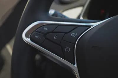 Vendo Renault Zoe 2022 - 19880 EUR, 5620 km - AUTO.MOTO.pt