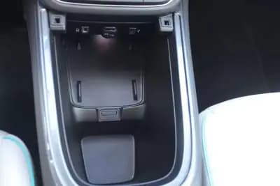 Vendo Fiat 600e 2023 - 29980 EUR, 7039 km - AUTO.MOTO.pt