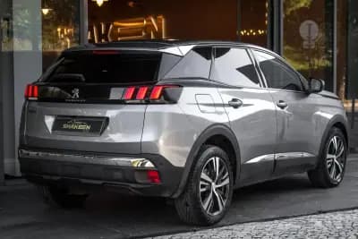 Vendo Peugeot 3008 2018 - 18490 EUR, 127901 km - AUTO.MOTO.pt