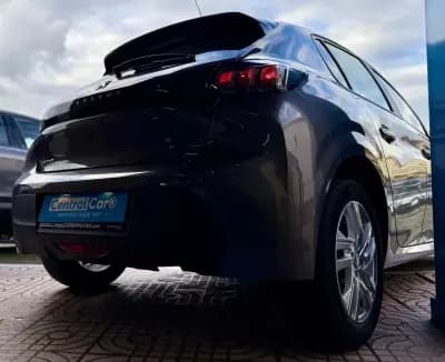 Vendo Peugeot 208 2020 - 13950 EUR, 98000 km - AUTO.MOTO.pt