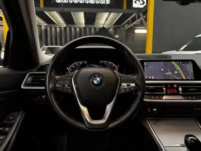 Vendo BMW 318 2022 - 29990 EUR, 100253 km - AUTO.MOTO.pt