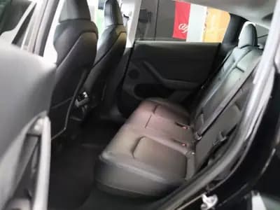 Vendo Tesla Model Y 2022 - 41900 EUR, 27000 km - AUTO.MOTO.pt