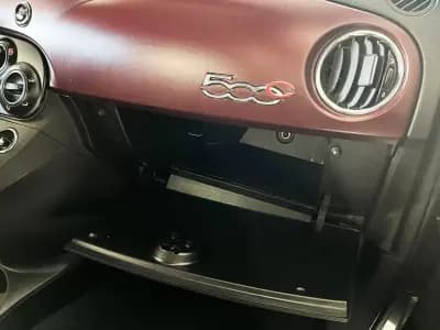 Vendo Fiat 500C 2021 - 12800 EUR, 63389 km - AUTO.MOTO.pt