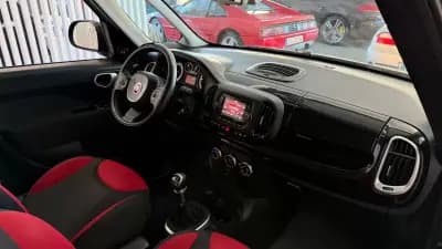 Sell Fiat 500L 2014 - 7990 EUR, 133000 km - AUTO.MOTO.pt