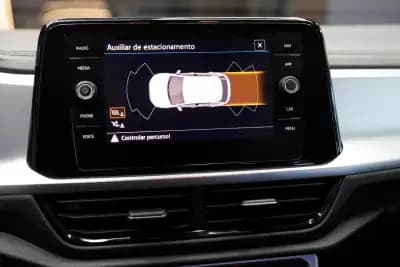 Vendo Volkswagen T-Roc 2023 - 21990 EUR, 70000 km - AUTO.MOTO.pt