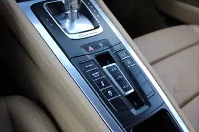 Vendo Porsche 911 2013 - 85750 EUR, 95500 km - AUTO.MOTO.pt