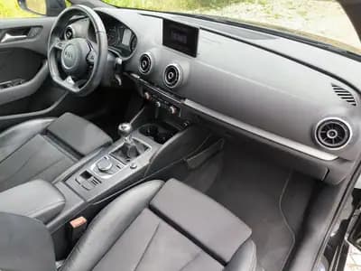 Vendo Audi A3 Sportback 2013 - 14950 EUR, 255105 km - AUTO.MOTO.pt