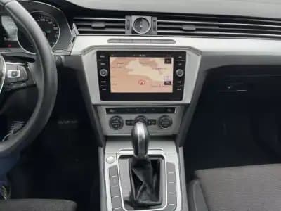 Vendo Volkswagen Passat Variant 2018 - 19990 EUR, 177800 km - AUTO.MOTO.pt