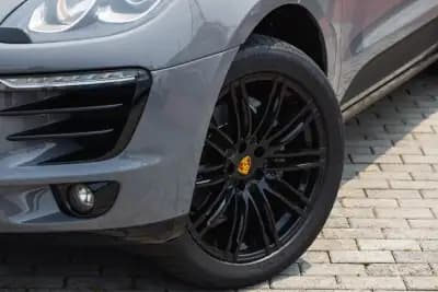 Sell Porsche Macan 2015 - 43900 EUR, 152799 km - AUTO.MOTO.pt