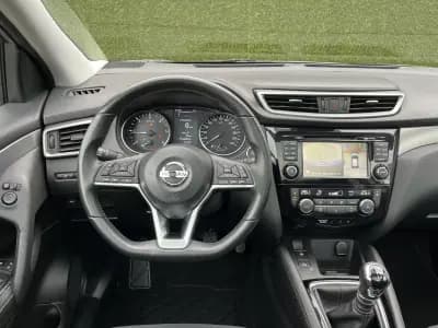 Sell Nissan Qashqai 2017 - 18500 EUR, 128000 km - AUTO.MOTO.pt