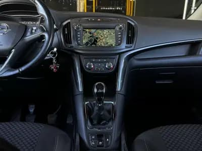 Vendo Opel Zafira 2017 - 14990 EUR, 131900 km - AUTO.MOTO.pt