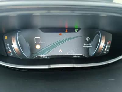 Vendo Peugeot 5008 2018 - 14990 EUR, 172200 km - AUTO.MOTO.pt