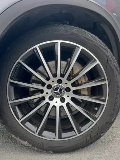 Vendo Mercedes-Benz GLC 250 2018 - 47000 EUR, 53761 km - AUTO.MOTO.pt