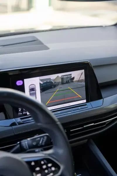 Sell Volkswagen Golf 2021 - 31990 EUR, 149000 km - AUTO.MOTO.pt