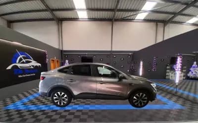 Sell Renault Arkana 2023 - 26990 EUR, 38948 km - AUTO.MOTO.pt