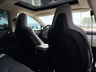 Vendo Tesla Model S 2015 - 27500 EUR, 162000 km - AUTO.MOTO.pt