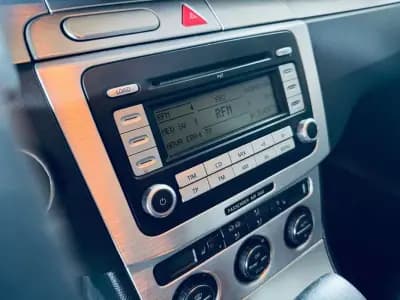 Sell Volkswagen Passat Variant 2007 - 9850 EUR, 213396 km - AUTO.MOTO.pt