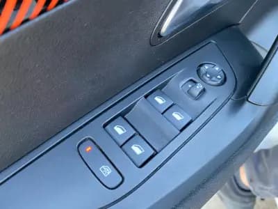 Sell Peugeot 2008 2022 - 18990 EUR, 72101 km - AUTO.MOTO.pt