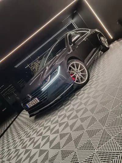 Vendo Volkswagen Arteon 2018 - 19900 EUR, 197000 km - AUTO.MOTO.pt