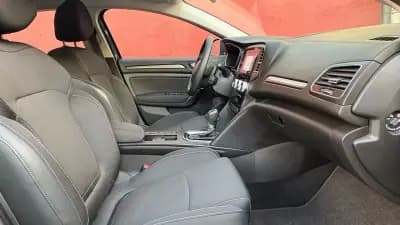 Sell Renault Mégane Sport Tourer 2021 - 14900 EUR, 104000 km - AUTO.MOTO.pt