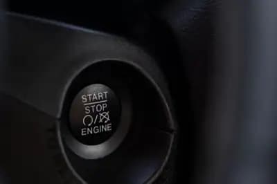 Vendo Jeep Renegade 2020 - 27500 EUR, 24000 km - AUTO.MOTO.pt