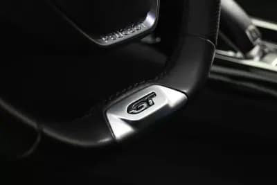 Vendo Peugeot 3008 2023 - 32750 EUR, 45000 km - AUTO.MOTO.pt