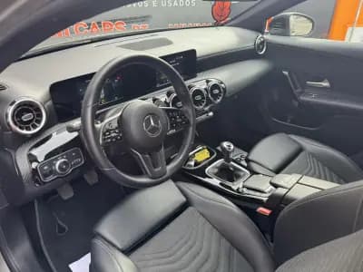Vendo Mercedes-Benz A 180 2020 - 23900 EUR, 96785 km - AUTO.MOTO.pt