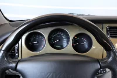 Vendo Jaguar XK 2000 - 40950 EUR, 102845 km - AUTO.MOTO.pt