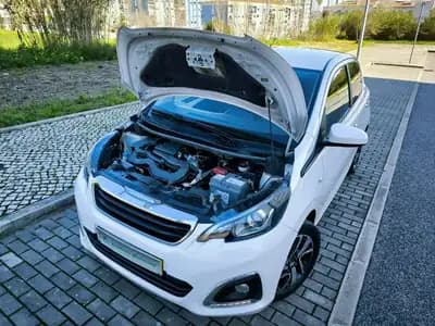 Vendo Peugeot 108 2018 - 9999 EUR, 180453 km - AUTO.MOTO.pt