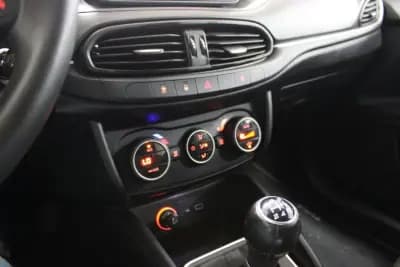 Vendo Fiat Tipo Station Wagon 2019 - 10400 EUR, 162509 km - AUTO.MOTO.pt