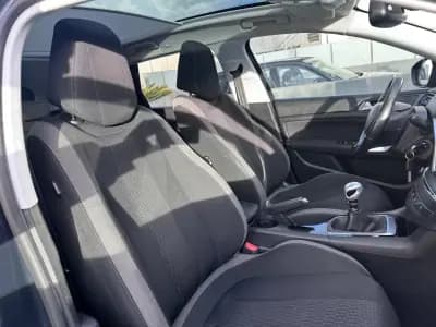 Sell Peugeot 308 SW 2016 - 8900 EUR, 200000 km - AUTO.MOTO.pt