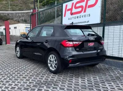 Vendo Audi A1 Sportback 2022 - 18990 EUR, 76650 km - AUTO.MOTO.pt