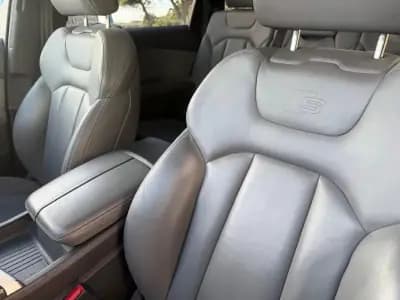 Vendo Audi Q7 2015 - 32900 EUR, 220901 km - AUTO.MOTO.pt