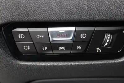 Vendo BMW 320 2020 - 27900 EUR, 126761 km - AUTO.MOTO.pt