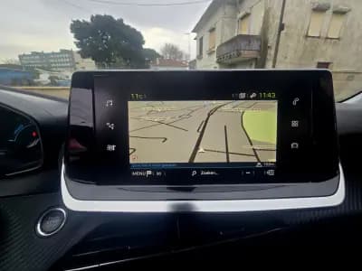 Sell Peugeot e-208 2020 - 15750 EUR, 56000 km - AUTO.MOTO.pt