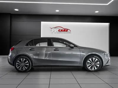 Vendo Mercedes-Benz A 250e 2021 - 26450 EUR, 94000 km - AUTO.MOTO.pt