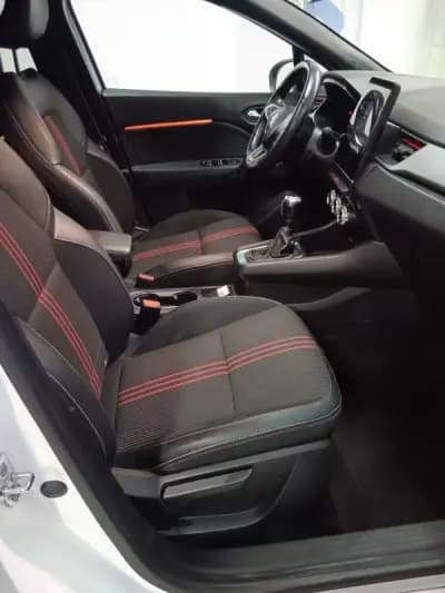 Vendo Renault Captur 2022 - 16950 EUR, 77000 km - AUTO.MOTO.pt