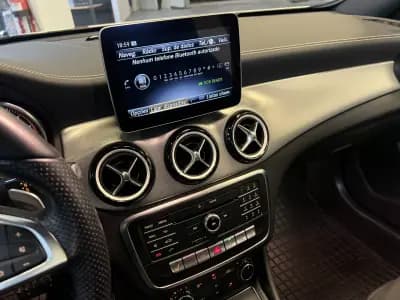 Sell Mercedes-Benz A 180 2018 - 20990 EUR, 135000 km - AUTO.MOTO.pt
