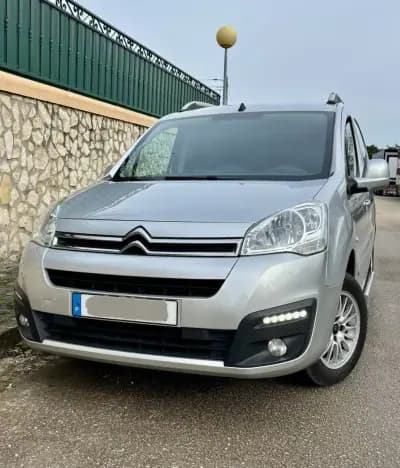 Sell Citroën Berlingo 2016 - 9450 EUR, 230000 km - AUTO.MOTO.pt