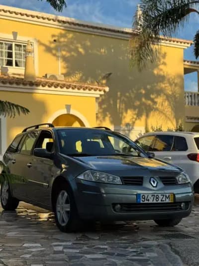 Sell Renault Mégane 2005 - 5500 EUR, 205713 km - AUTO.MOTO.pt