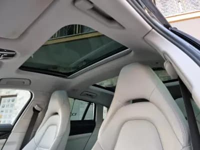 Vendo Porsche Panamera Sport Turismo 2018 - 84990 EUR, 147000 km - AUTO.MOTO.pt