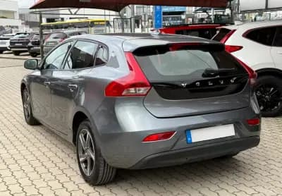 Vendo Volvo V40 2018 - 16850 EUR, 87000 km - AUTO.MOTO.pt