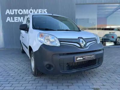 Vendo Renault Kangoo 2018 - 14500 EUR, 101052 km - AUTO.MOTO.pt