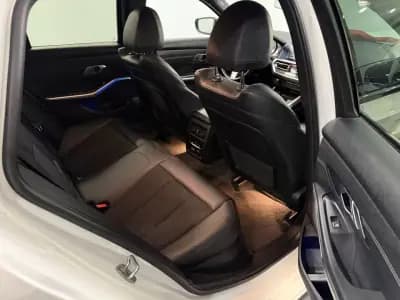 Vendo BMW 320 2020 - 32950 EUR, 189175 km - AUTO.MOTO.pt