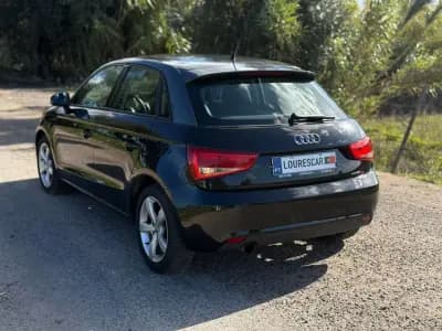 Sell Audi A1 Sportback 2014 - 11500 EUR, 152000 km - AUTO.MOTO.pt