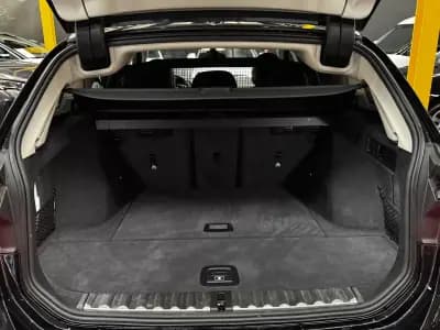 Vendo BMW 318 2022 - 29990 EUR, 100253 km - AUTO.MOTO.pt