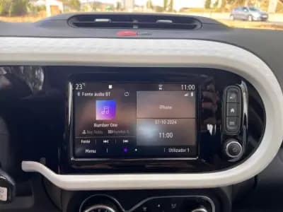 Vendo Renault Twingo 2022 - 15750 EUR, 11000 km - AUTO.MOTO.pt