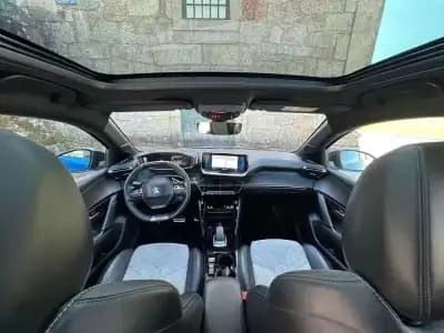 Vendo Peugeot e-208 2020 - 17500 EUR, 77000 km - AUTO.MOTO.pt